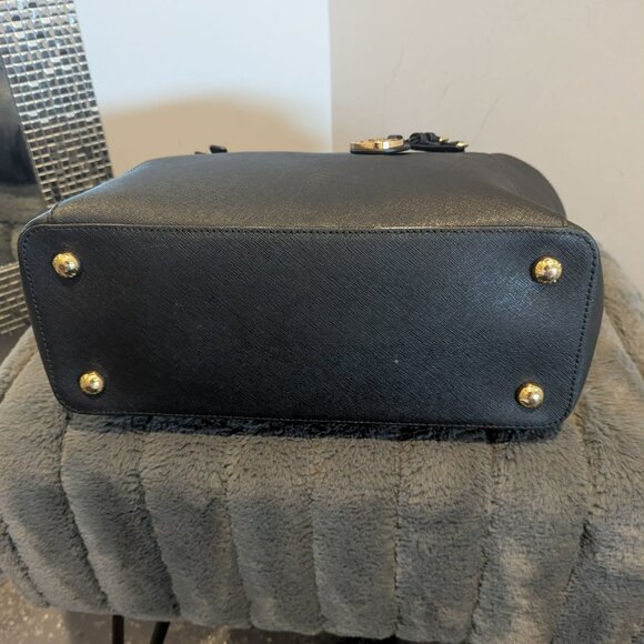 Michael Kors Jet Set Saffiano Leather Tote - Picture 5 of 6